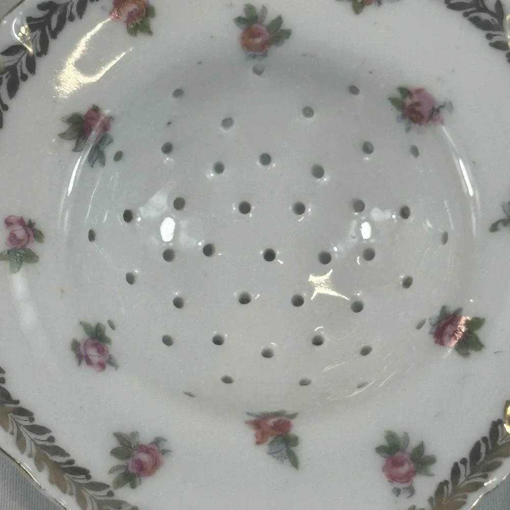 Antique Porcelain Handled Tea Strainer Pink‎ Roses Gold Laurel Shabby Chic